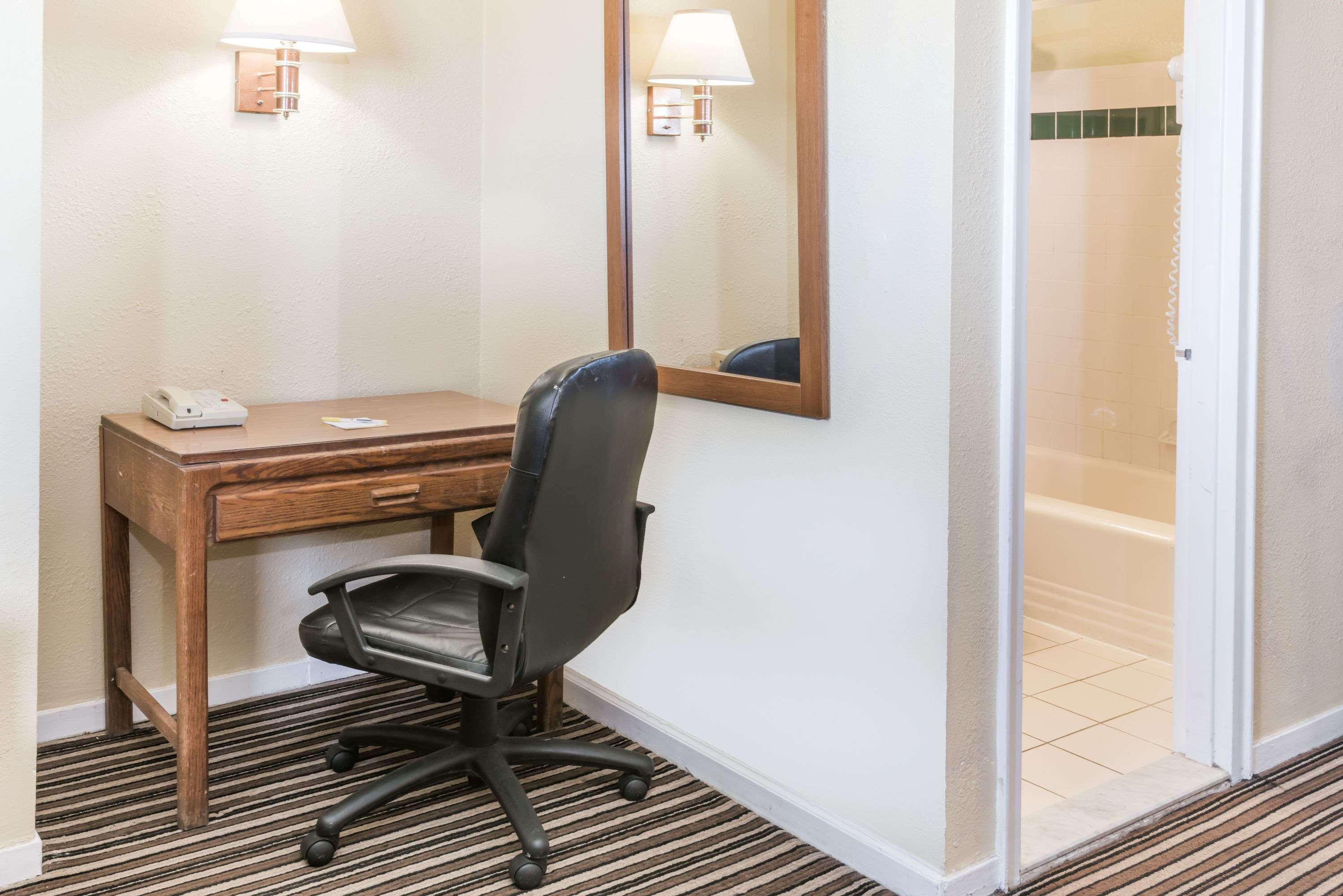 Days Inn By Wyndham Henrietta/Rochester Area Ngoại thất bức ảnh